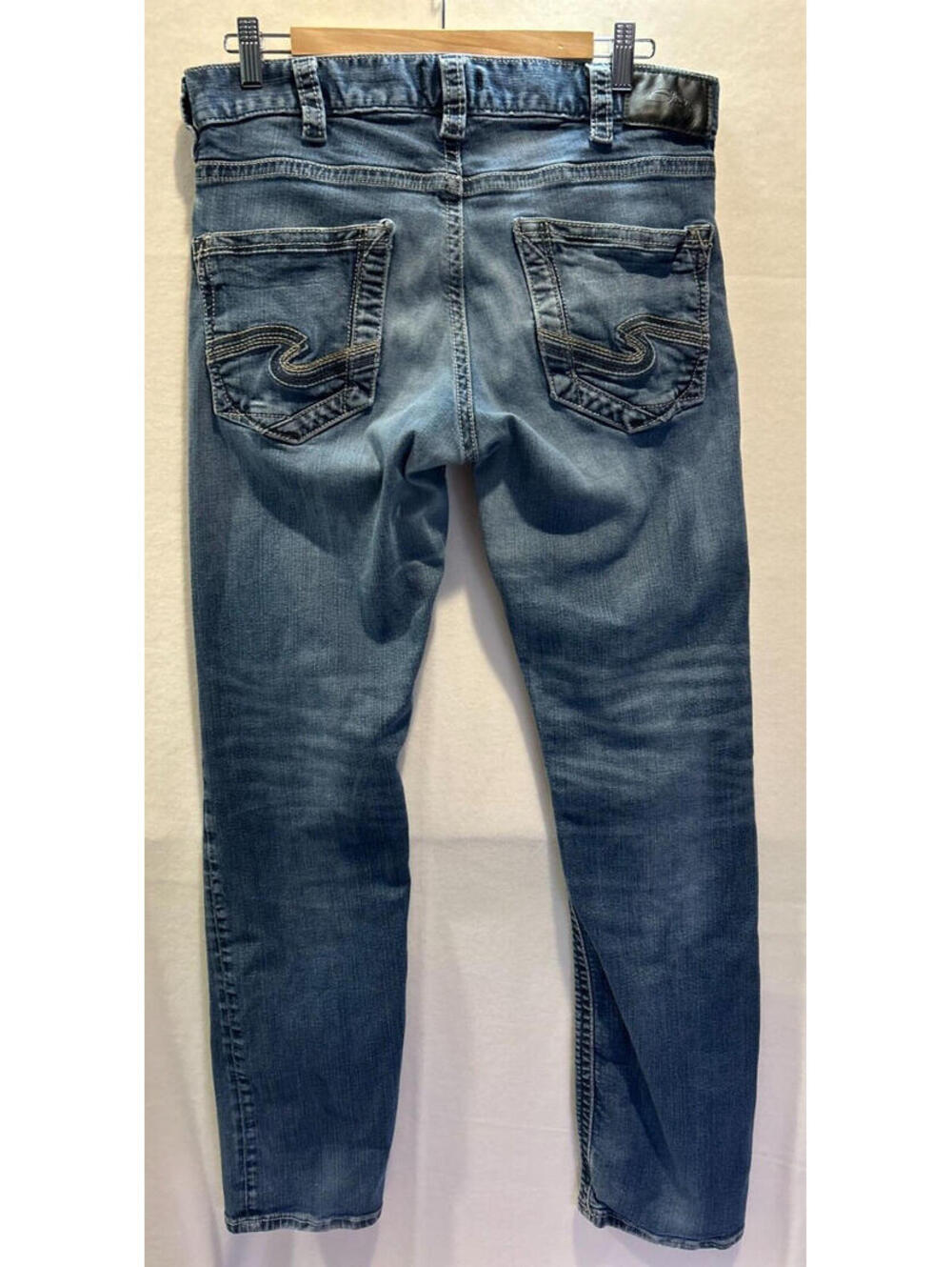 Silver Jeans Co. Distressed Straight Leg Denim Jeans Medium Wash Waist 34 in. - Picture 8 of 9